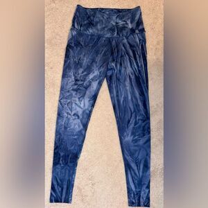 Beyond Yoga Blue Cloud Smokeshow High waisted leggings Sz L